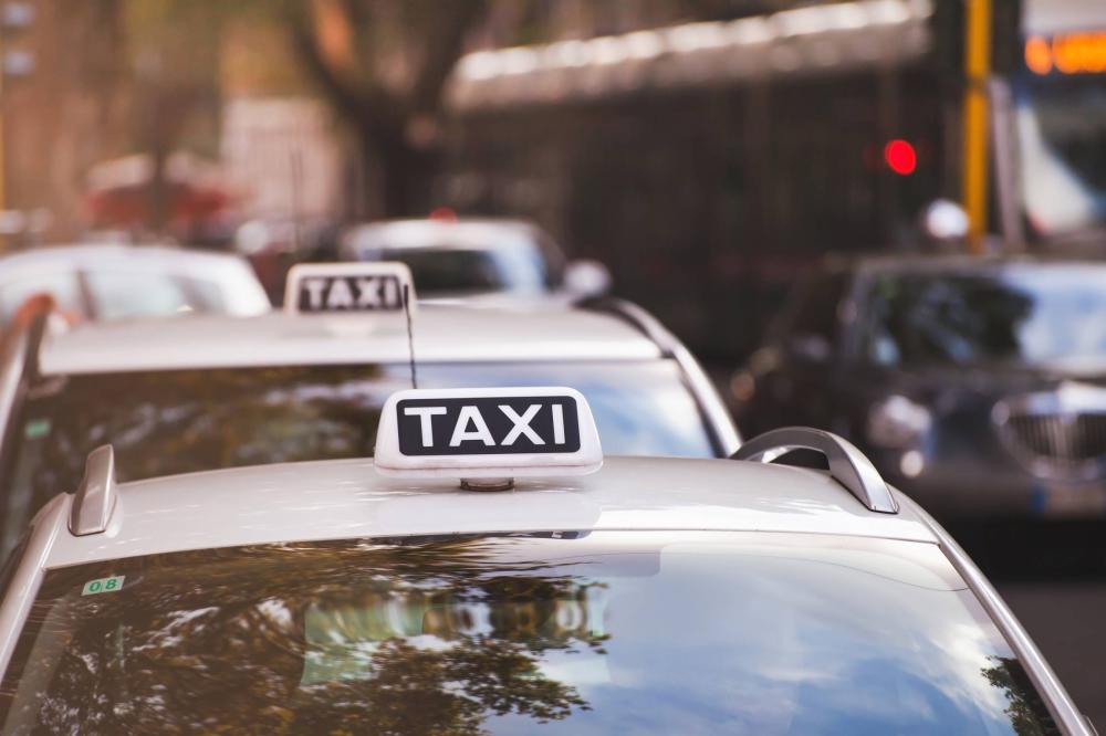 Taxi
